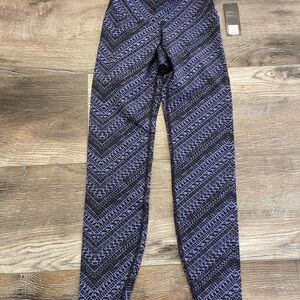 Old Navy Black and purple Chevron Leggings NWT size SP